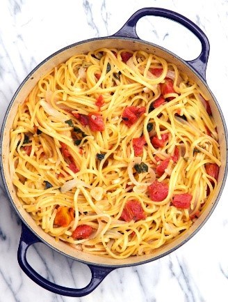 One last pasta dish for this list of easy dinner recipes! This pasta is easy to make, perfect for leftovers, and your family will love it!